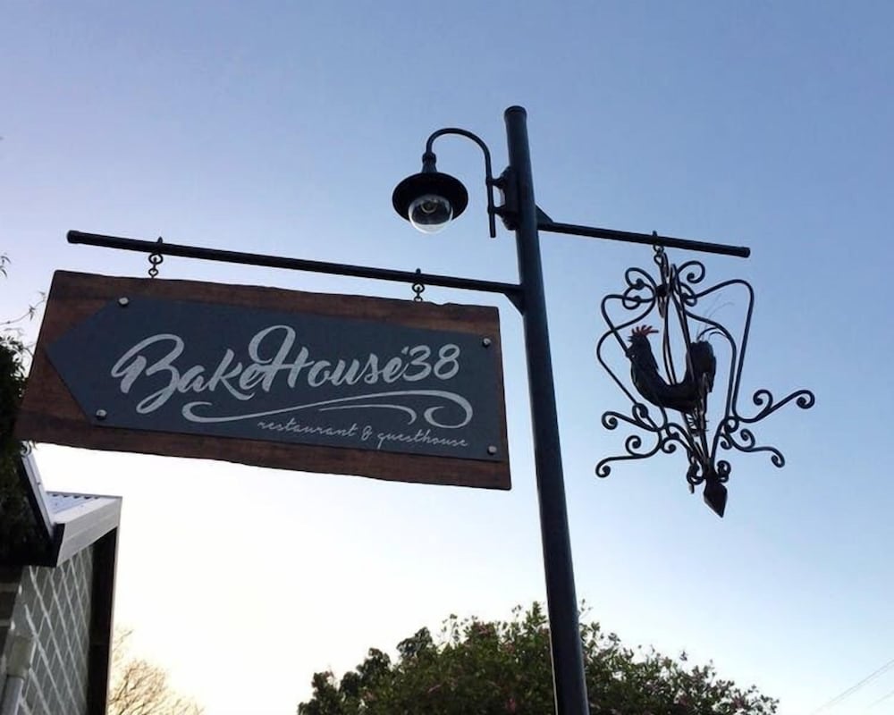 Bakehouse '38 Restaurant & Guesthouse
