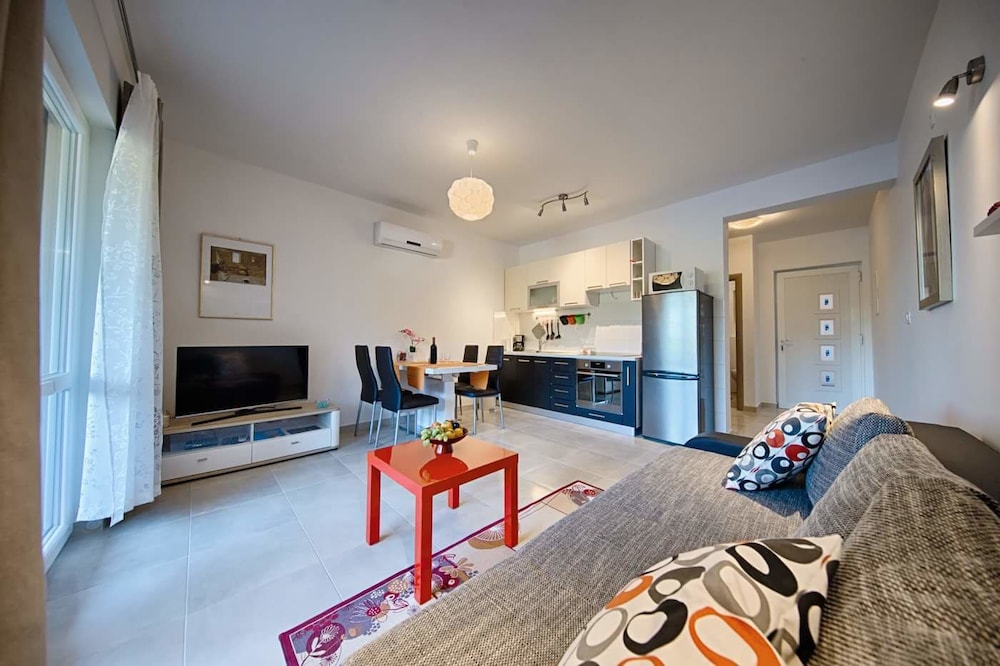Apartments Ladesta