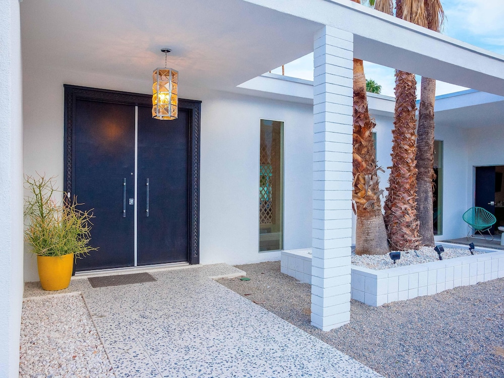 Palm Springs Vacations - Spero Estate - Property Image 24
