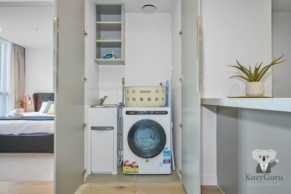 Kozyguru | Mel City 2-Bed Apt With Stunning Views