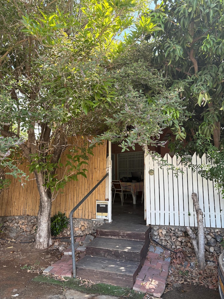 Kfar Saba Guesthouse