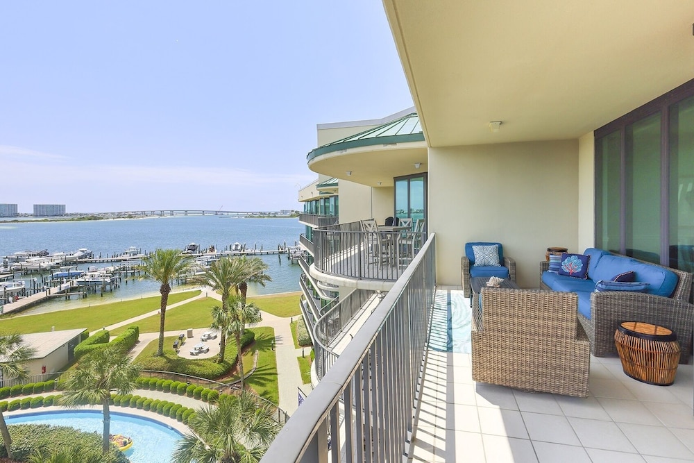 Phoenix On The Bay 1506 2 Bedroom Condo