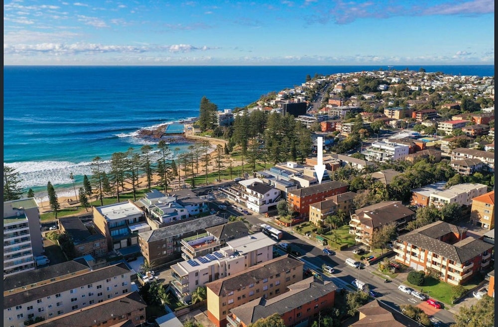 Madecomfy Trendy Apartment on Dee Why Beach