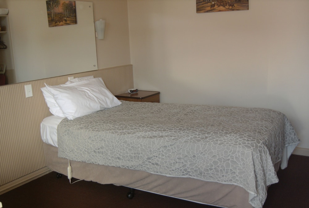 Travellers Rest Motel