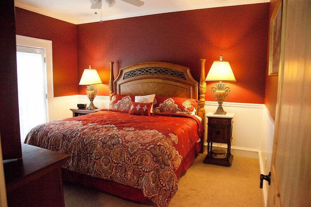 Lillian Farms Bed & Breakfast view 3