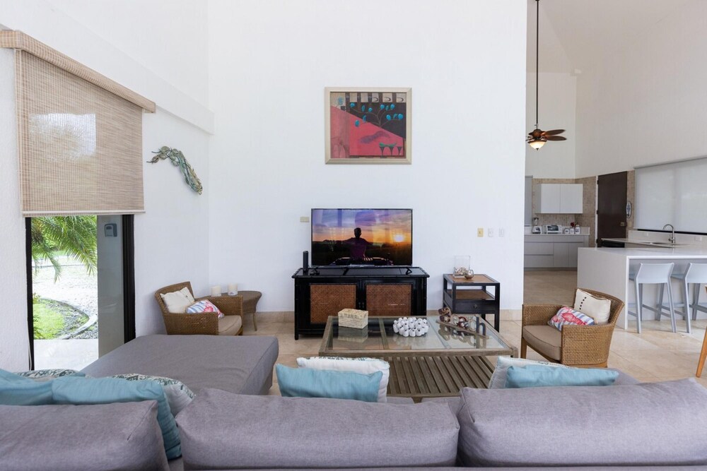 Villa Encanto by Acomodo