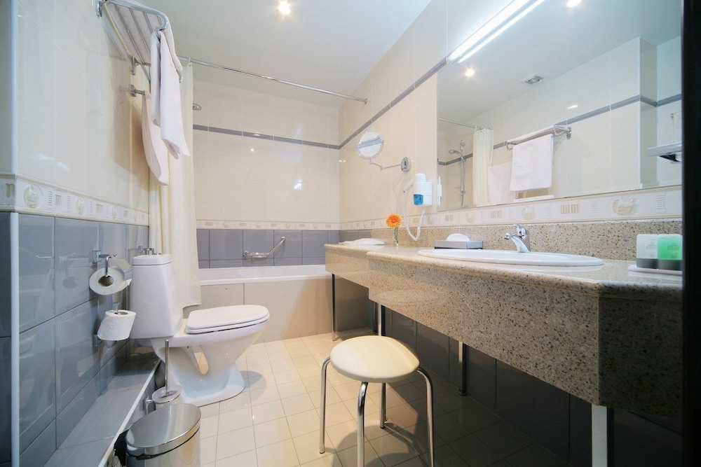 Yekaterinburg Vacations - Business Hotel Senator - Property Image 10