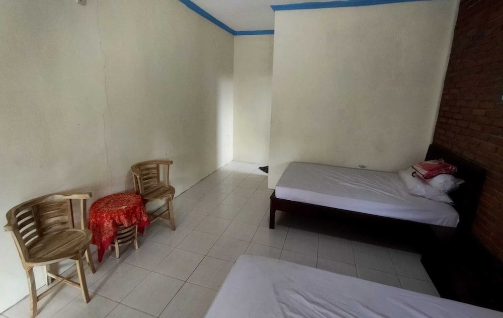 Home Stay Muhrodin view 2