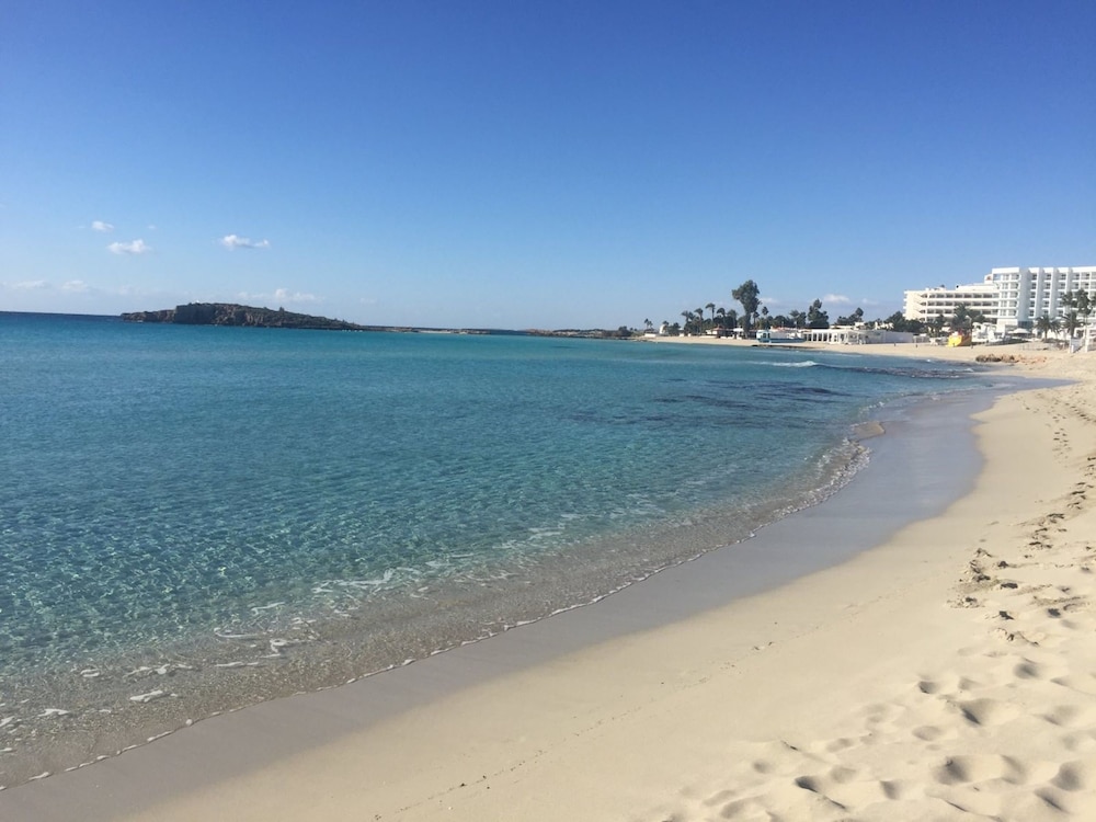 Narcissos Nissi Beach Apartment E9