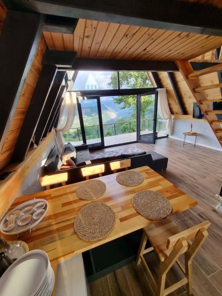 Bella House