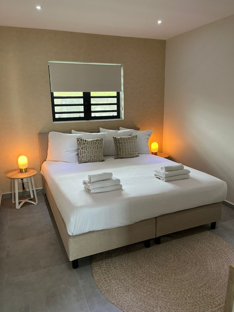 Apartment Serena, Mambo Beach