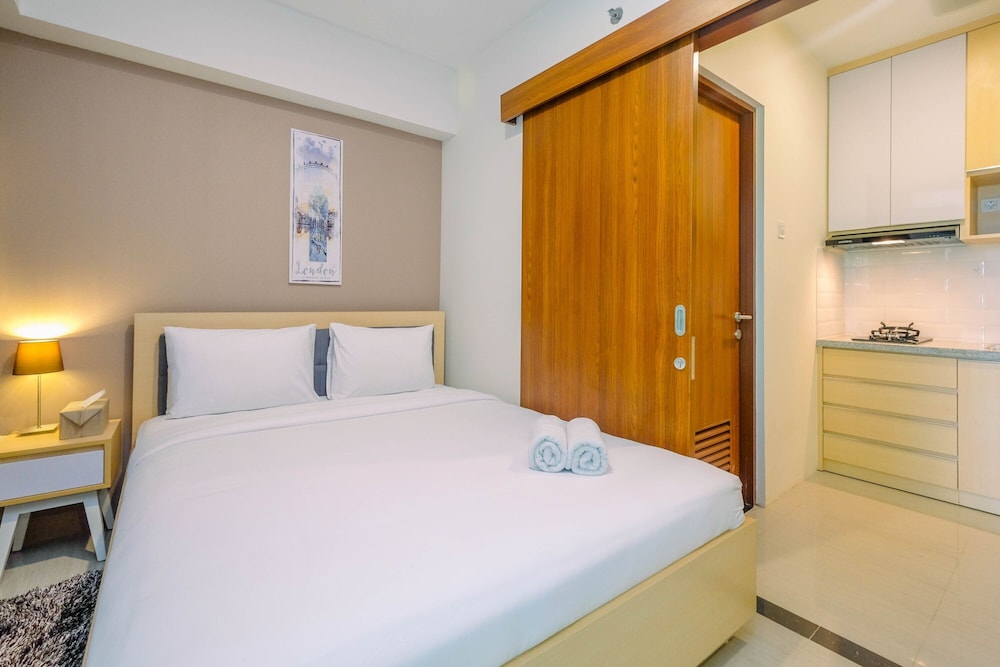 Well Furnished 1BR Grand Kamala Lagoon Apartment view 4
