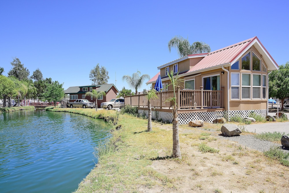 Wilderness Lakes RV Resort
