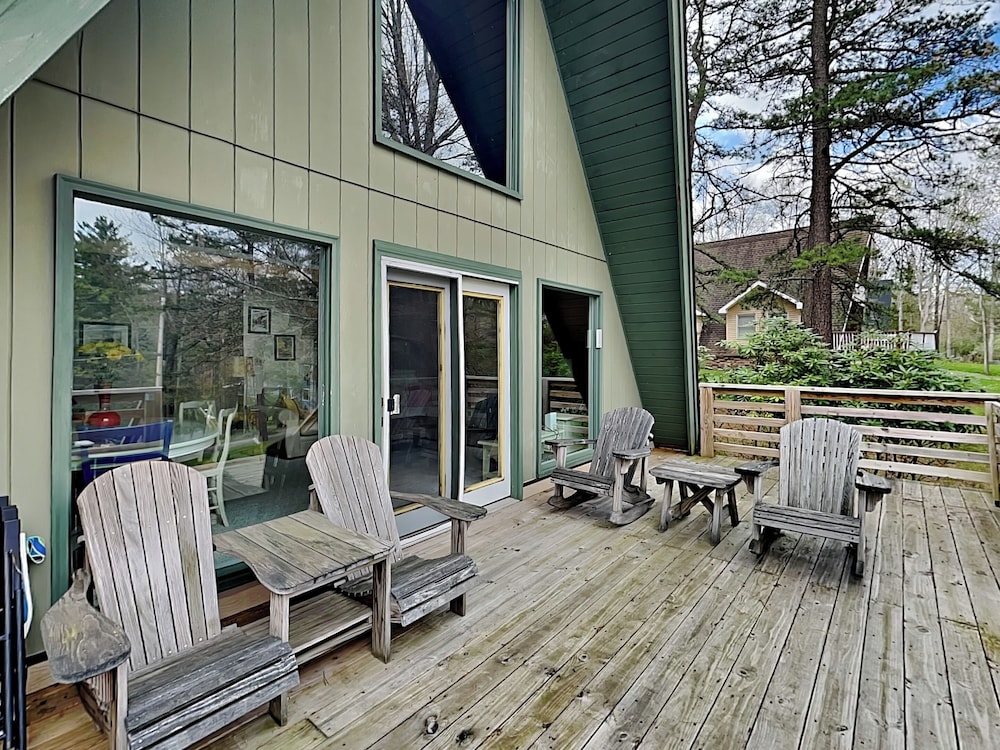 Lil' Cove in Paradise by Taylor Made Deep Creek