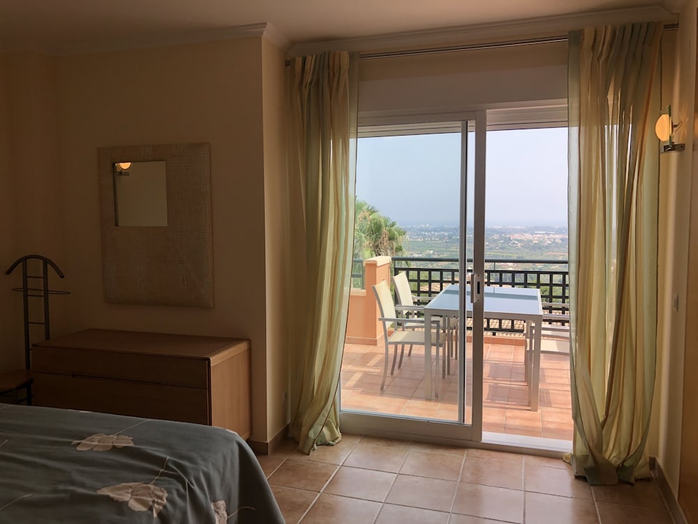 Apartamentos Serviden Jacaranda La Sella