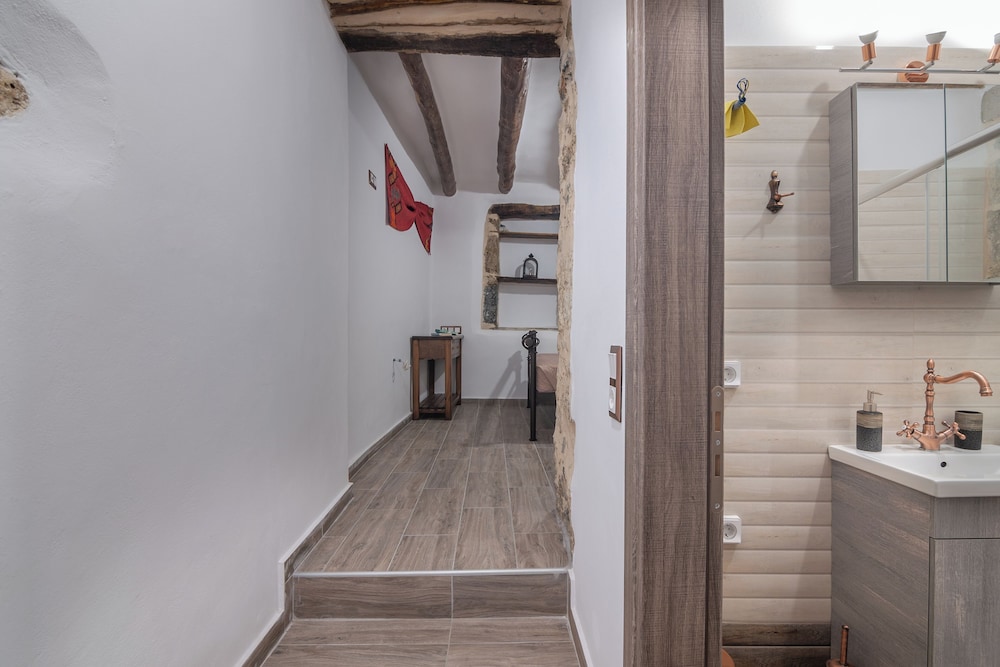 Sellia Stone House - your summer retreat
