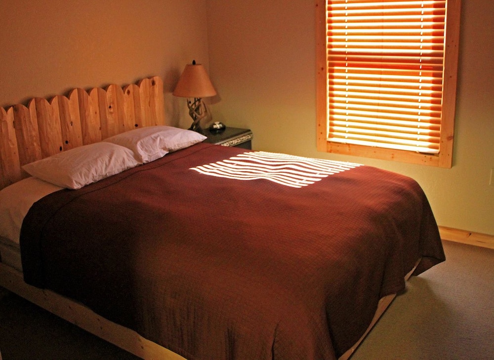 Acorns Resort