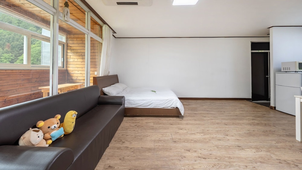 Gapyeong Areuno Pet Pension