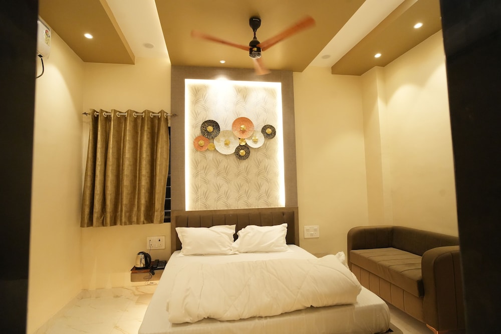 HOTEL KASTURI PALACE