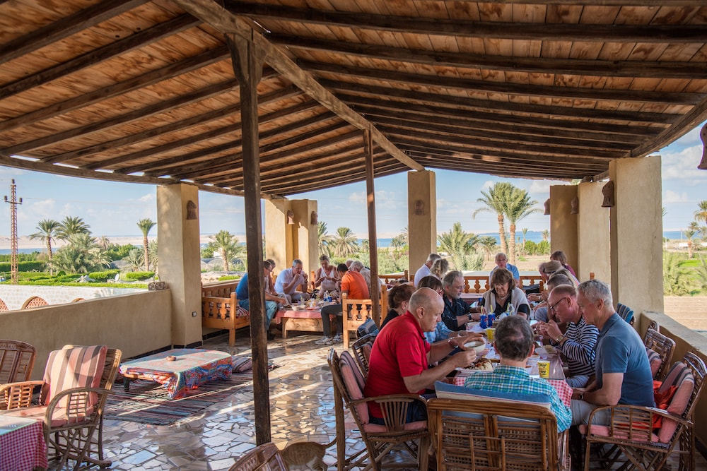 Zad Elmosafer Guest House
