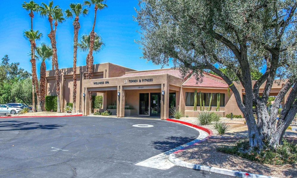 Desert Paradise Retreat