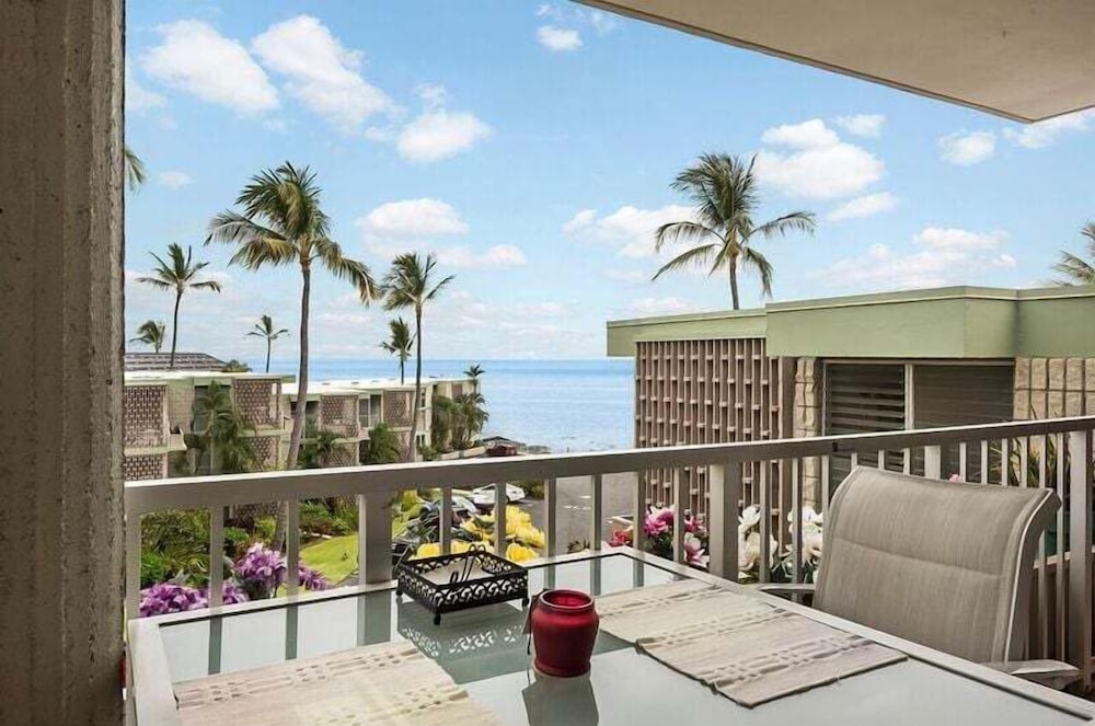 Top Floor With Ocean Views - Convenient Location - Vrkcv