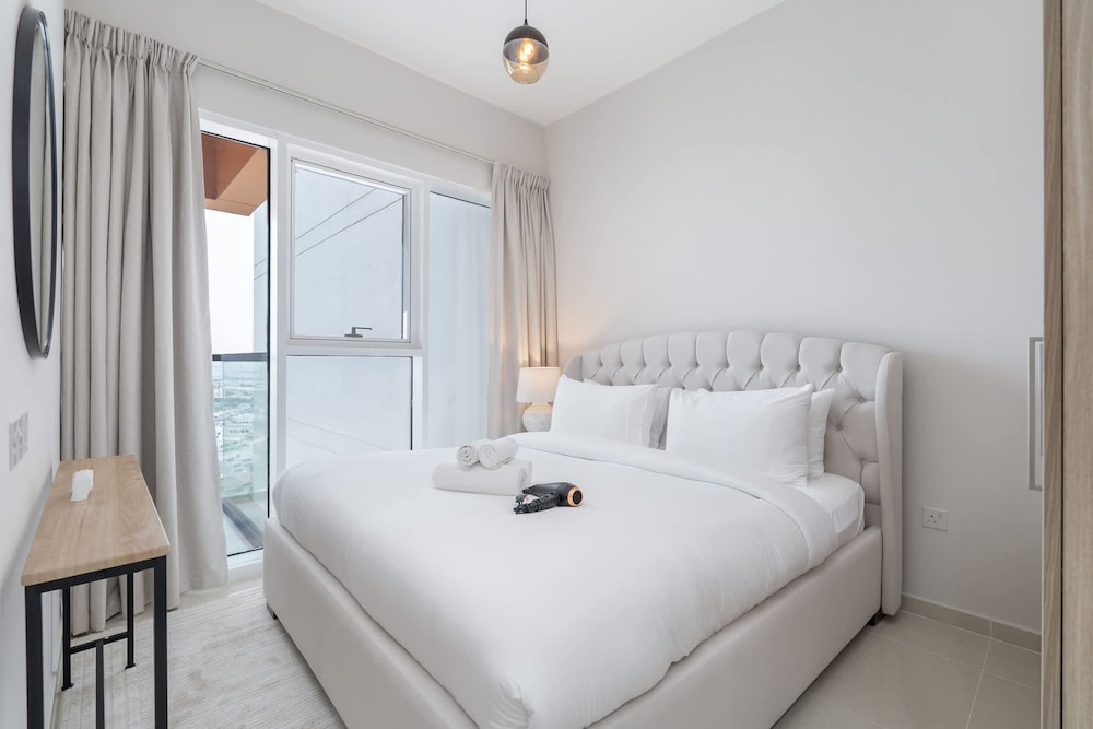Dazzling 1 Bedroom in Golf Vita With Stunning View