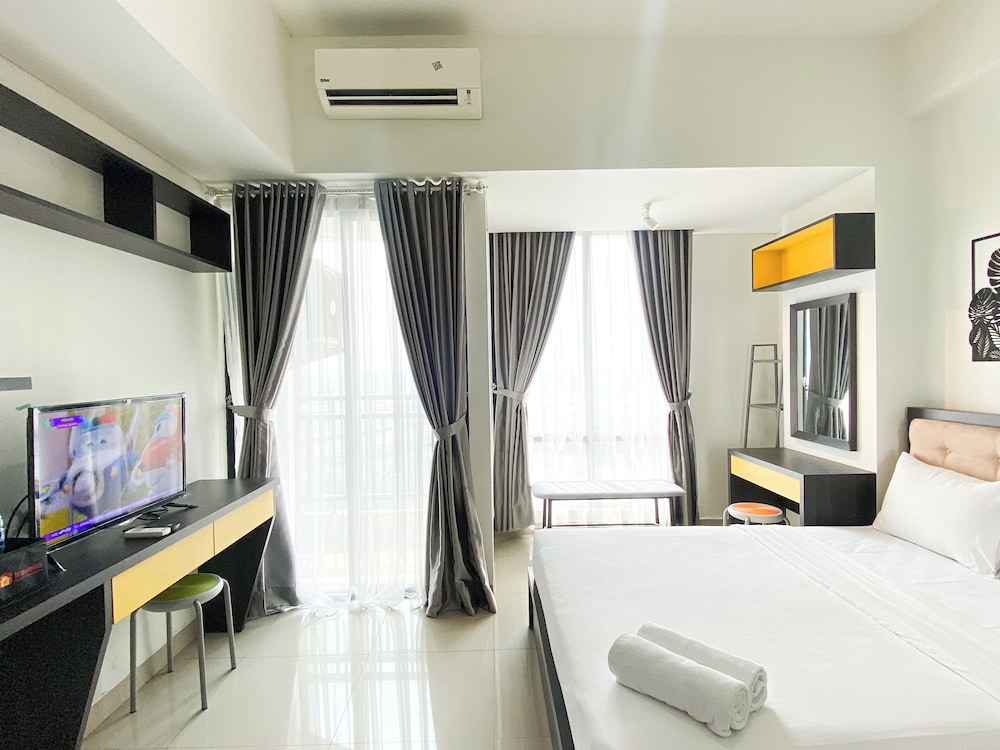 Monochromatic Studio At Lrt City Bekasi Apartment