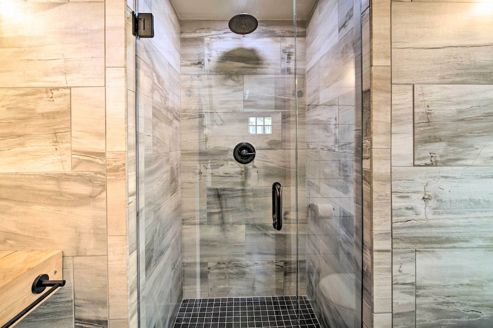 Modern Starkville Tiny Home Near Dining  MSU - Property Image 22