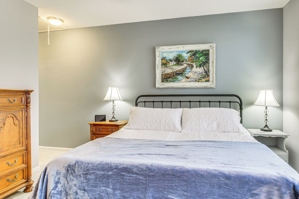Scenic Water Views: Lakefront Home in Mccormick!