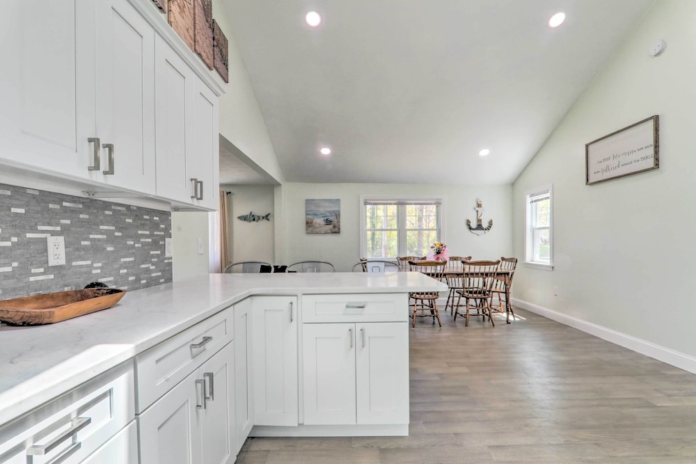 Bike to Beach: Centerville Home w/ Deck!