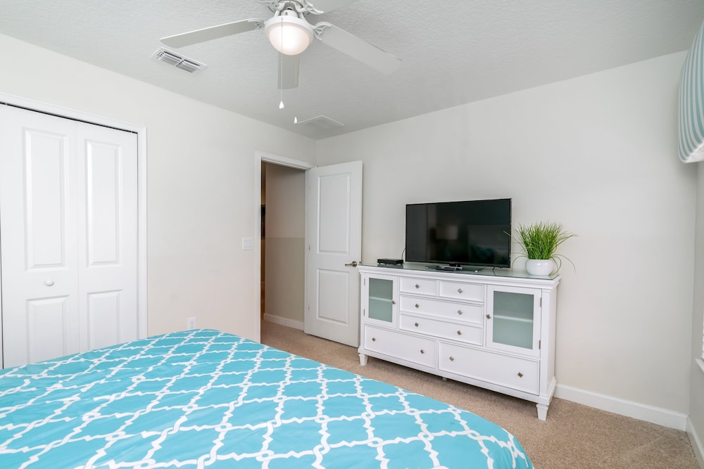 6bed 5Ba Villa Game Room Pool Spa - Image 2