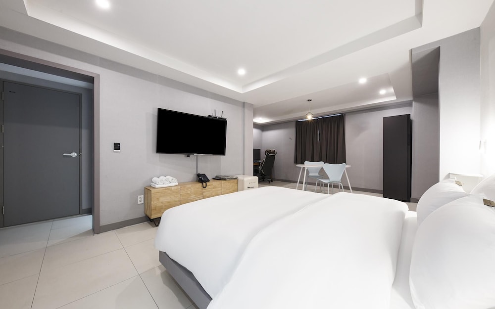 Cheongju Hotel Persona view 5