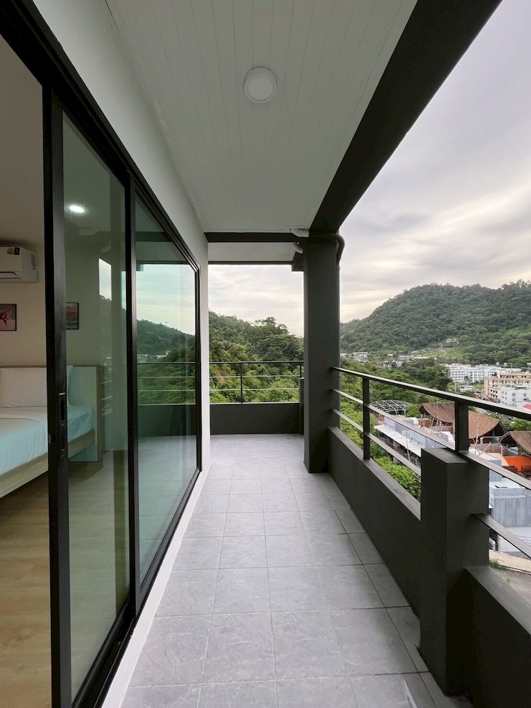 Hill Bay Suites