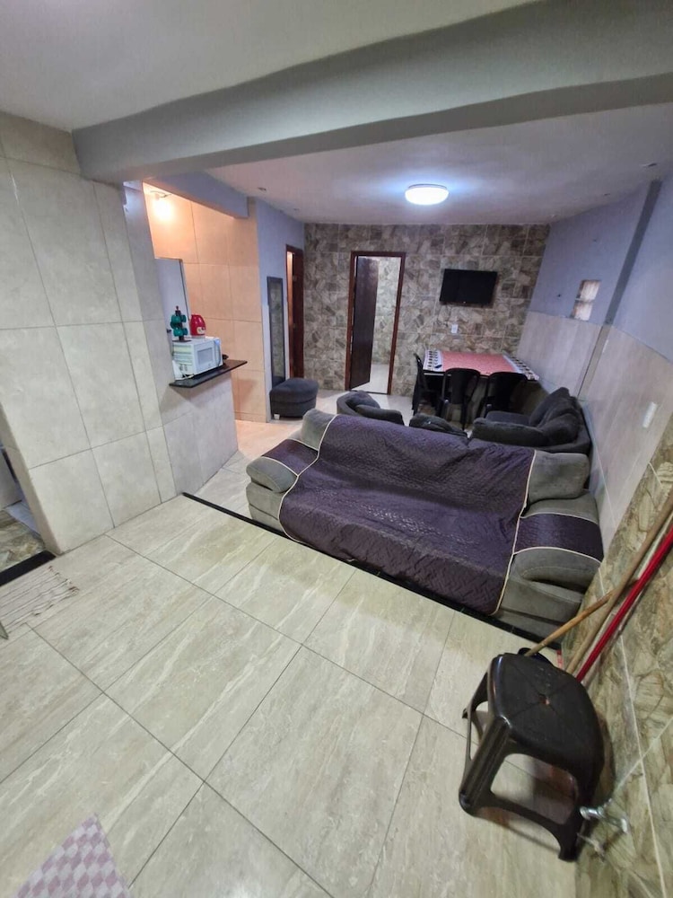 Flat térreo 2 quartos na Praia de Itapuã
