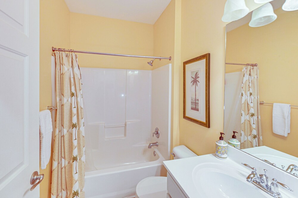 3 Mi to Bethany Beach: Home w/ Pool Access!
