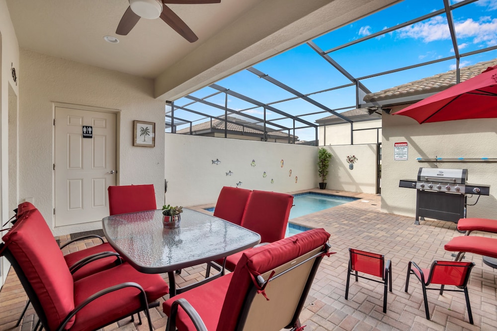 Free Waterpark Splash Pool BBQ Themed Rooms - Image 5