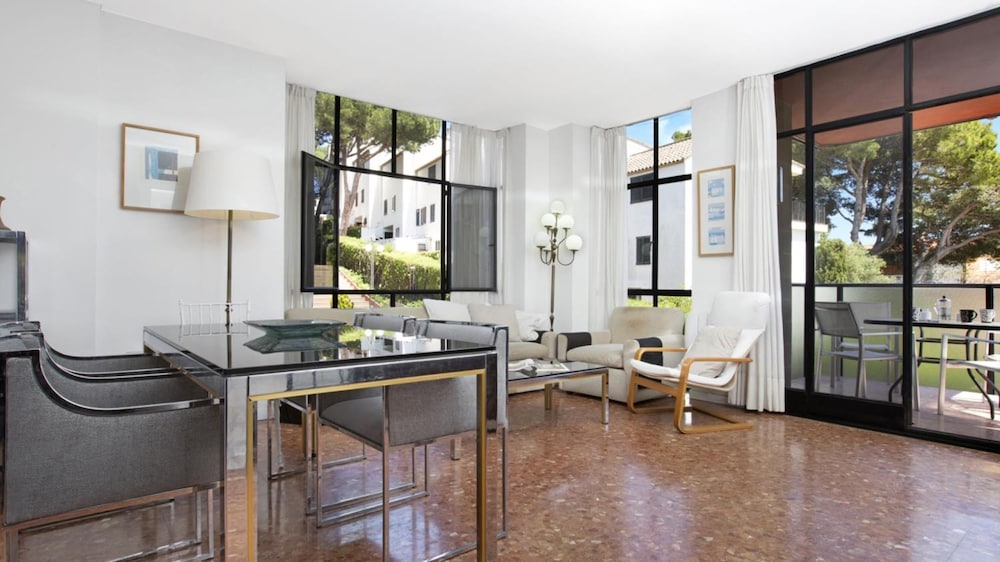 Pineda in Llafranc With 4 Bedrooms and 2 Bathrooms