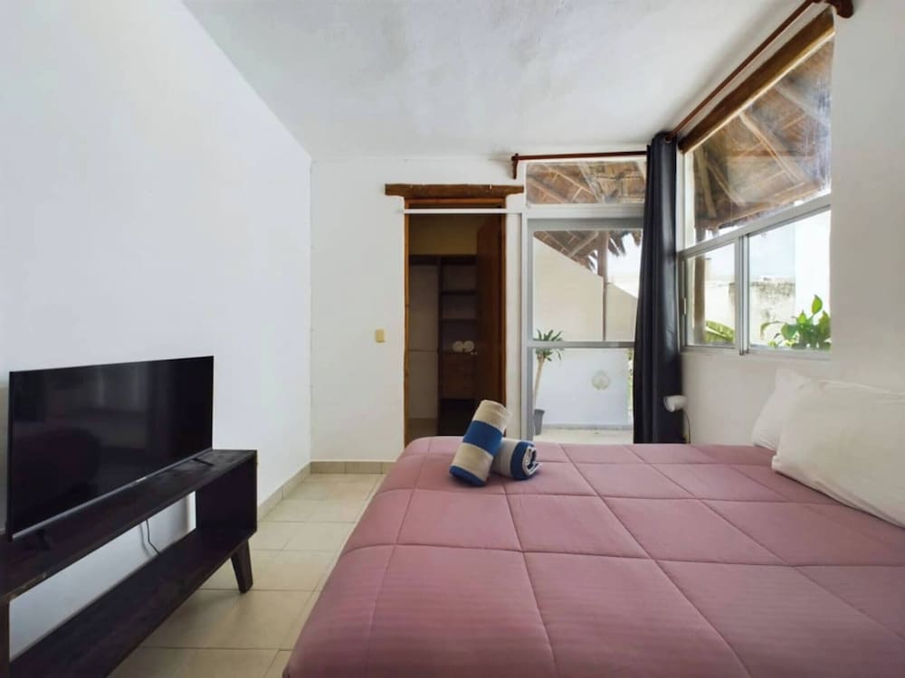 Stylish 1BR Apartment With Private Terrace in Playa del Carmen