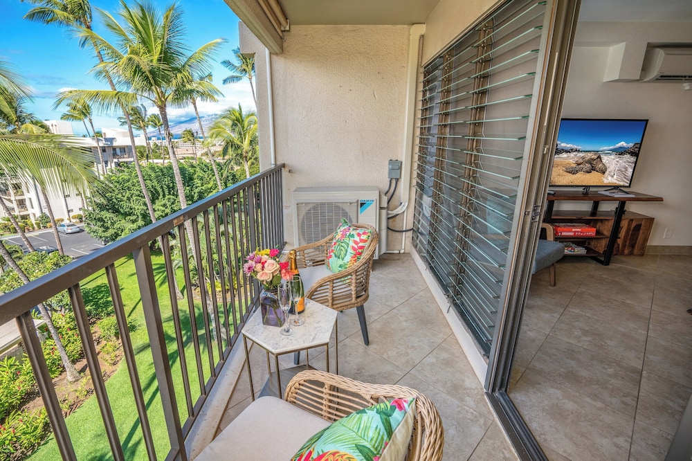 Modern & Central Oceanview Vistas