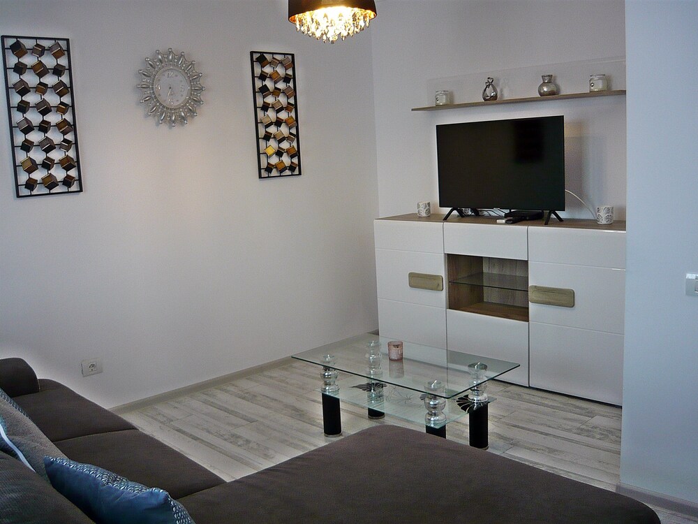 Photo 51