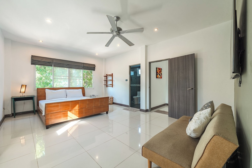4BR With PoolTable Near Rawai Beach V161