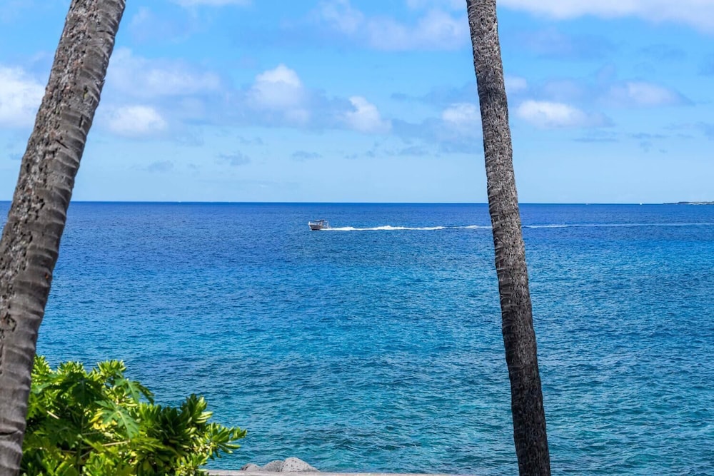 Spectacular Ocean Views - Close to Town - Free Concierge - Vrkcv