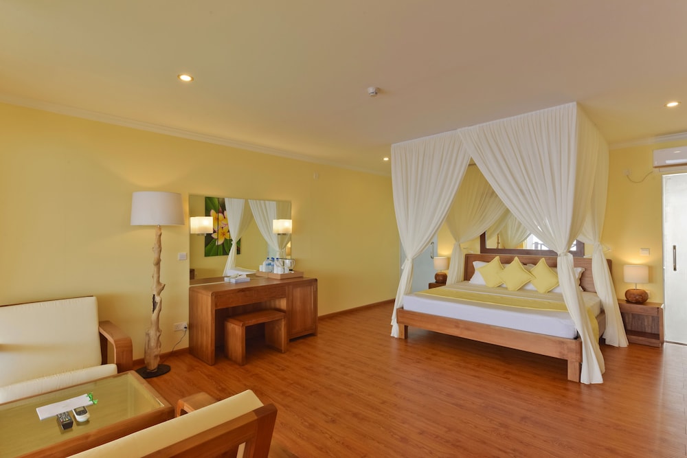 Dreamland Unique Sea and Lake Resort Spa