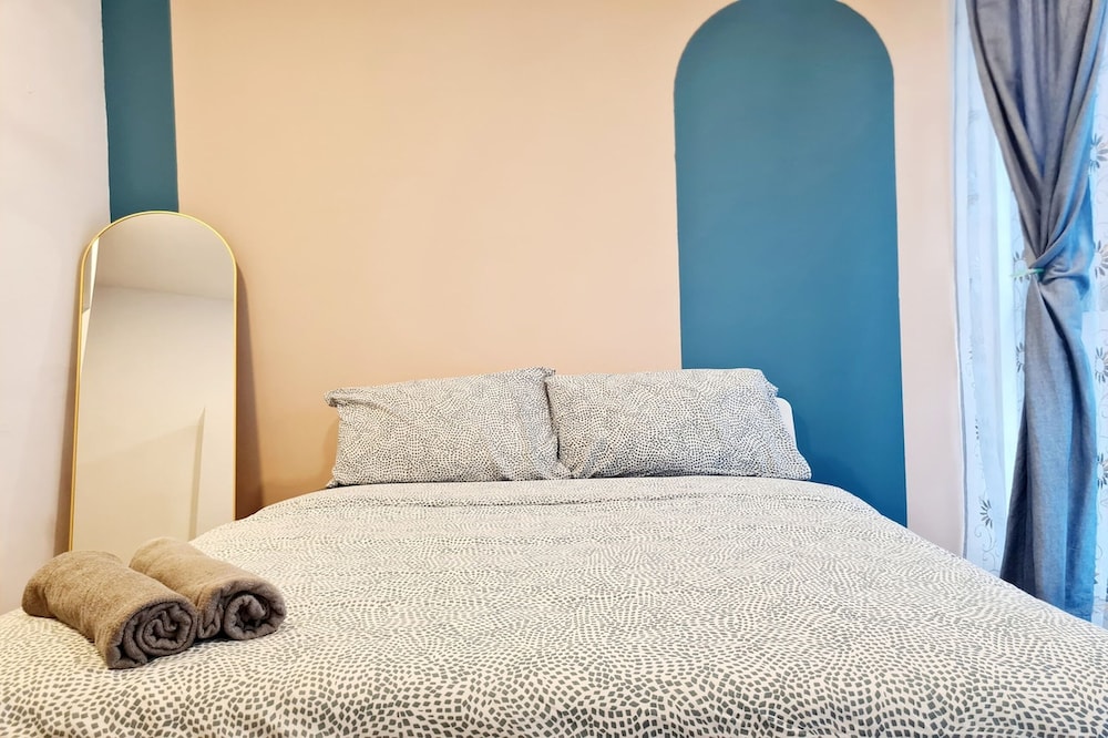 Amerin Residence Mall Apartments