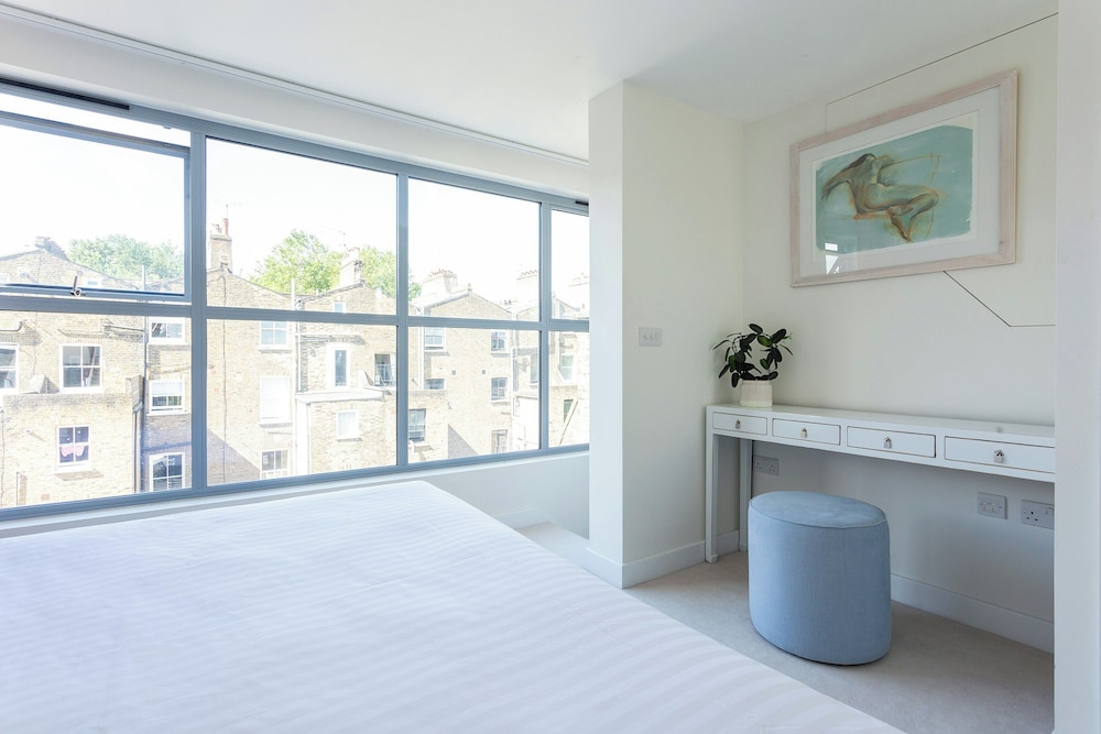 Oakington Road by Onefinestay