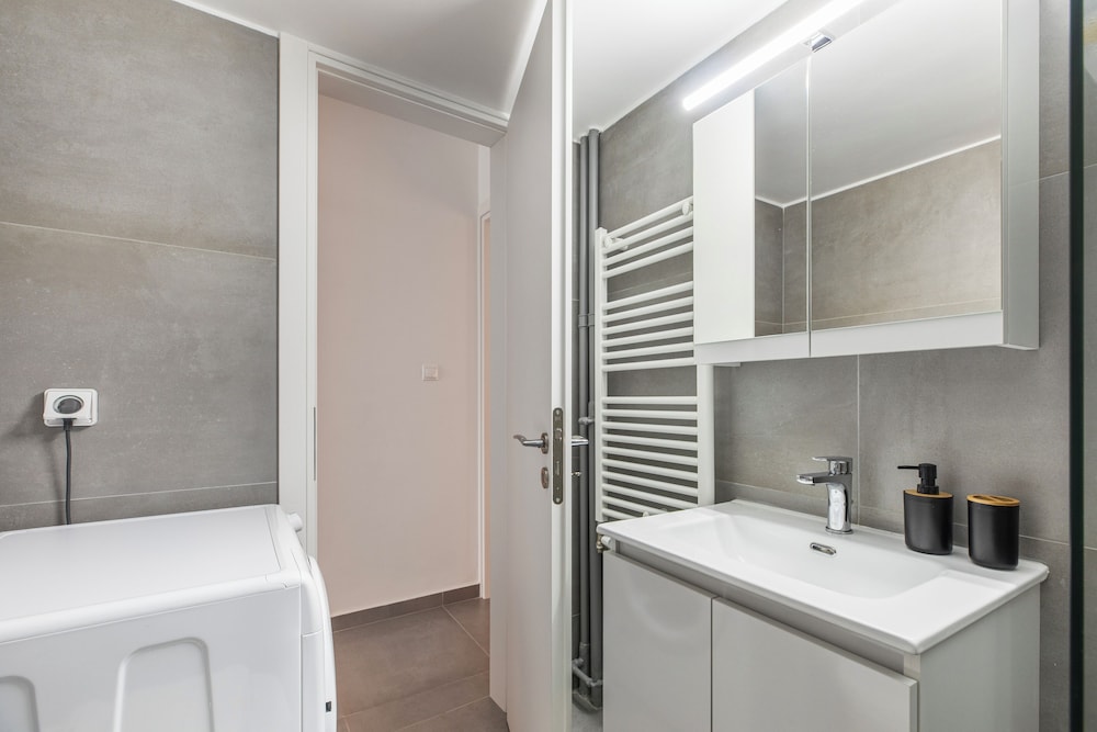Selesta - 2 Bedroom Apartment in Athens