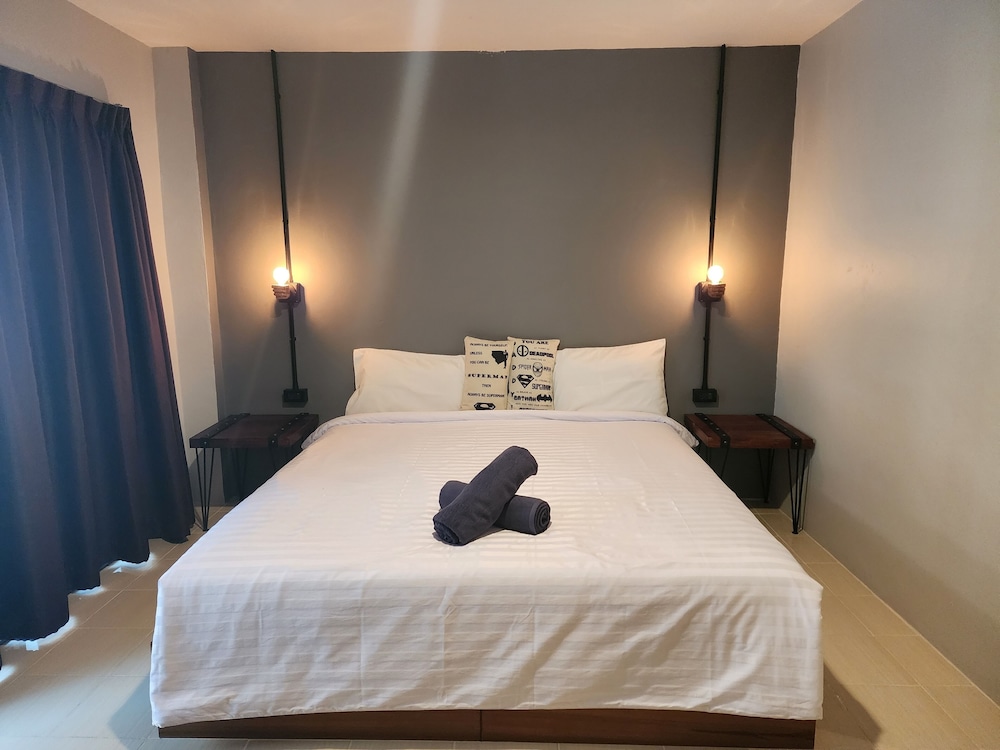 Dfeel House