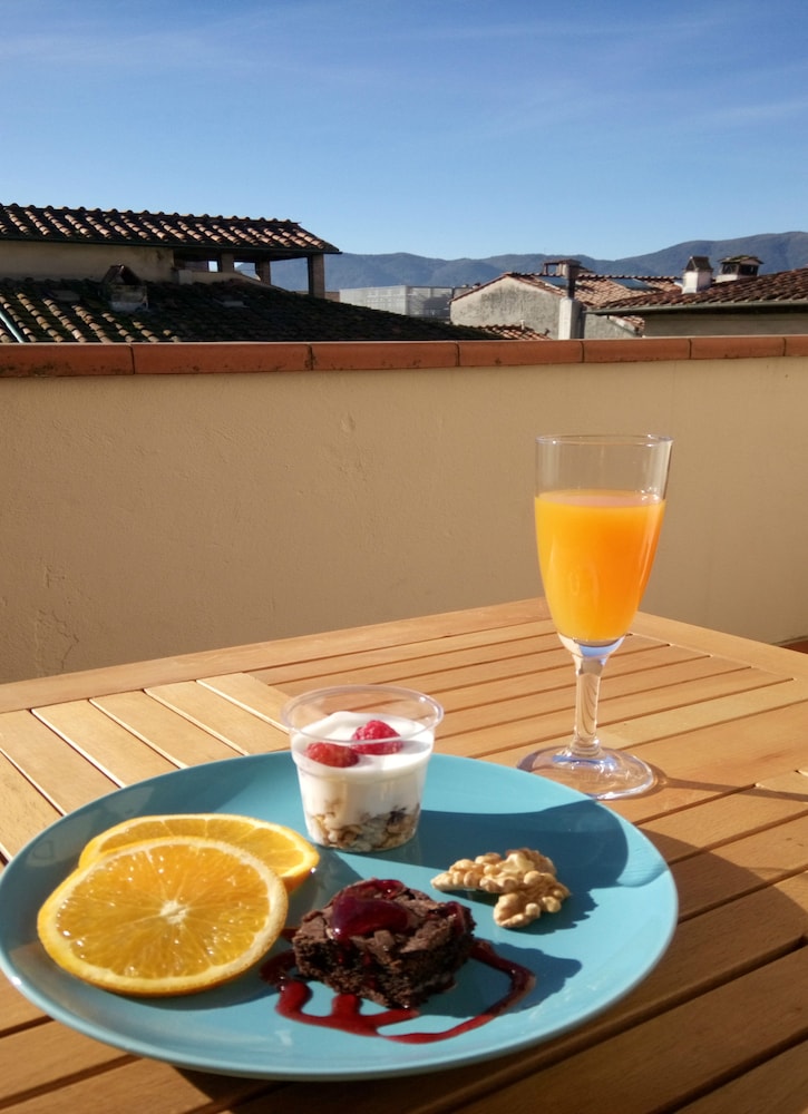 Camera con vista B&B
