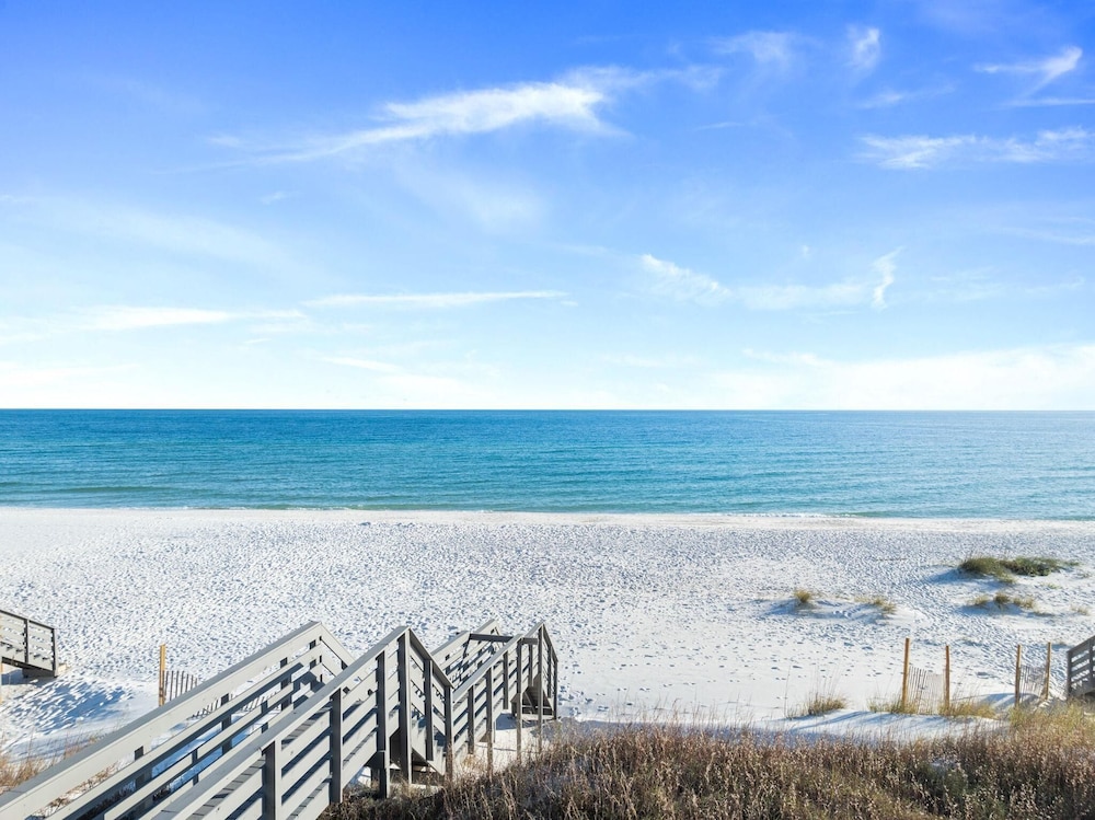 Casita Bonita at Eleanor Beach